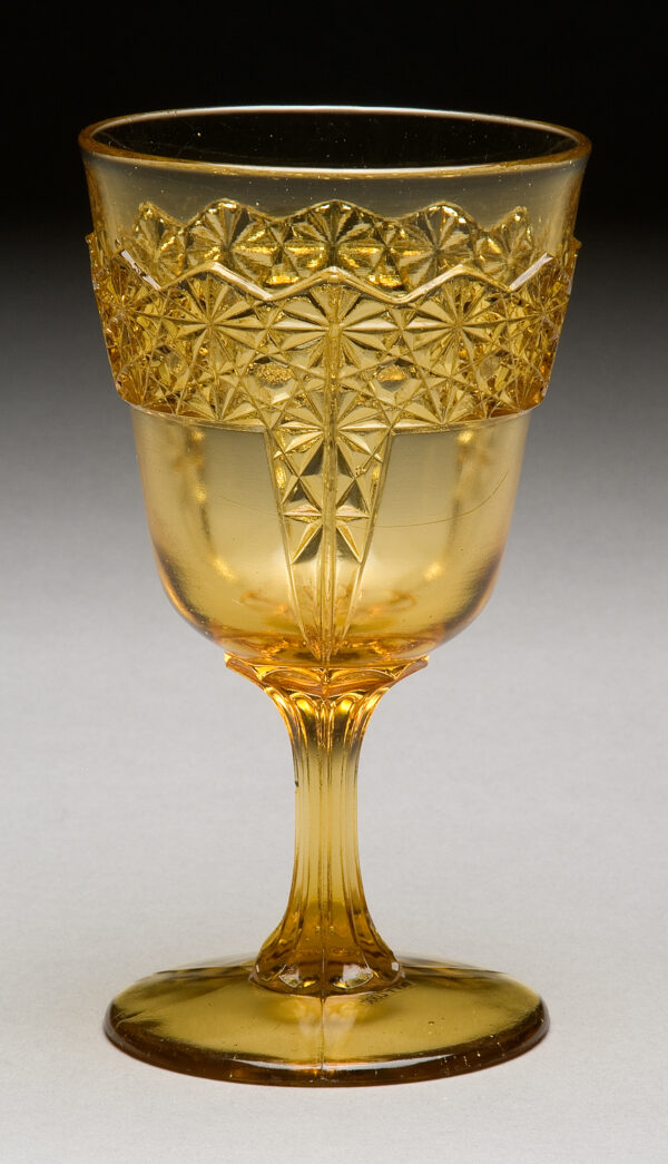 Pattern: Pointed Panel Daisy and Button Metz I, page 224; Millard I, plate 34