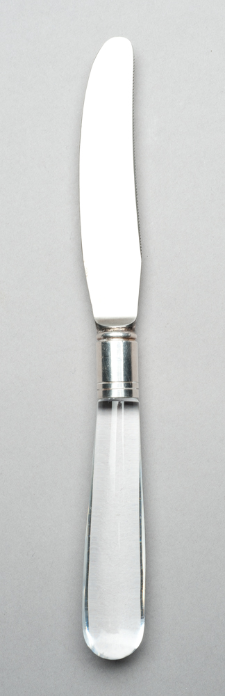 Shape 7478, A knife with glass handles and silver ferrule.
