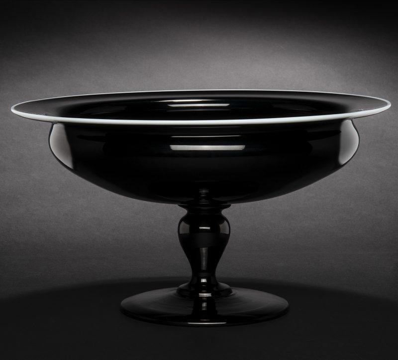 A black with white trim center bowl