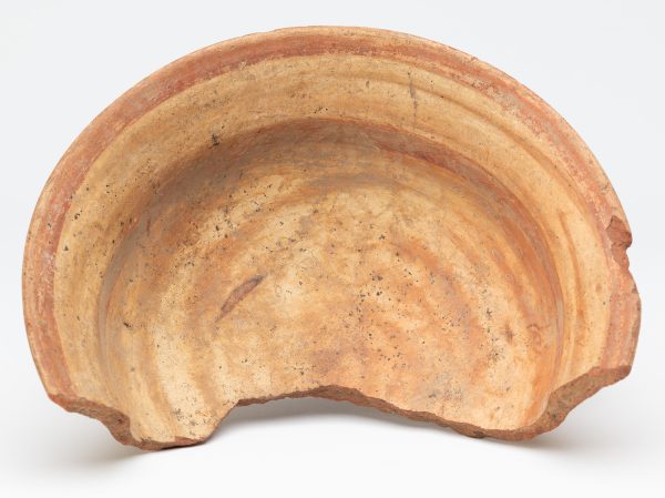 Tripod bowl fragment
