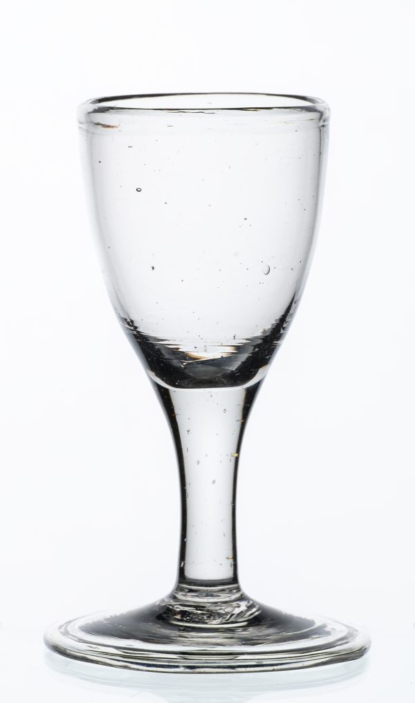 Clear wine glass